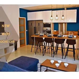 Guest house Coliving Confort- Les Lille-maison Partagee-7 Chambres-5 Sdb-6wc-loos Les Lille